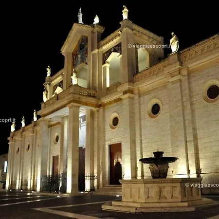 Arco Del Centro Ii * Manfredonia