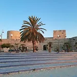 Arco Del Centro Ii * 만프레도니아